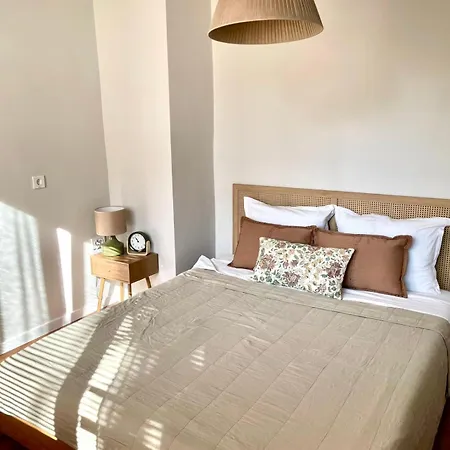 Magnoliya Μπουργκάς